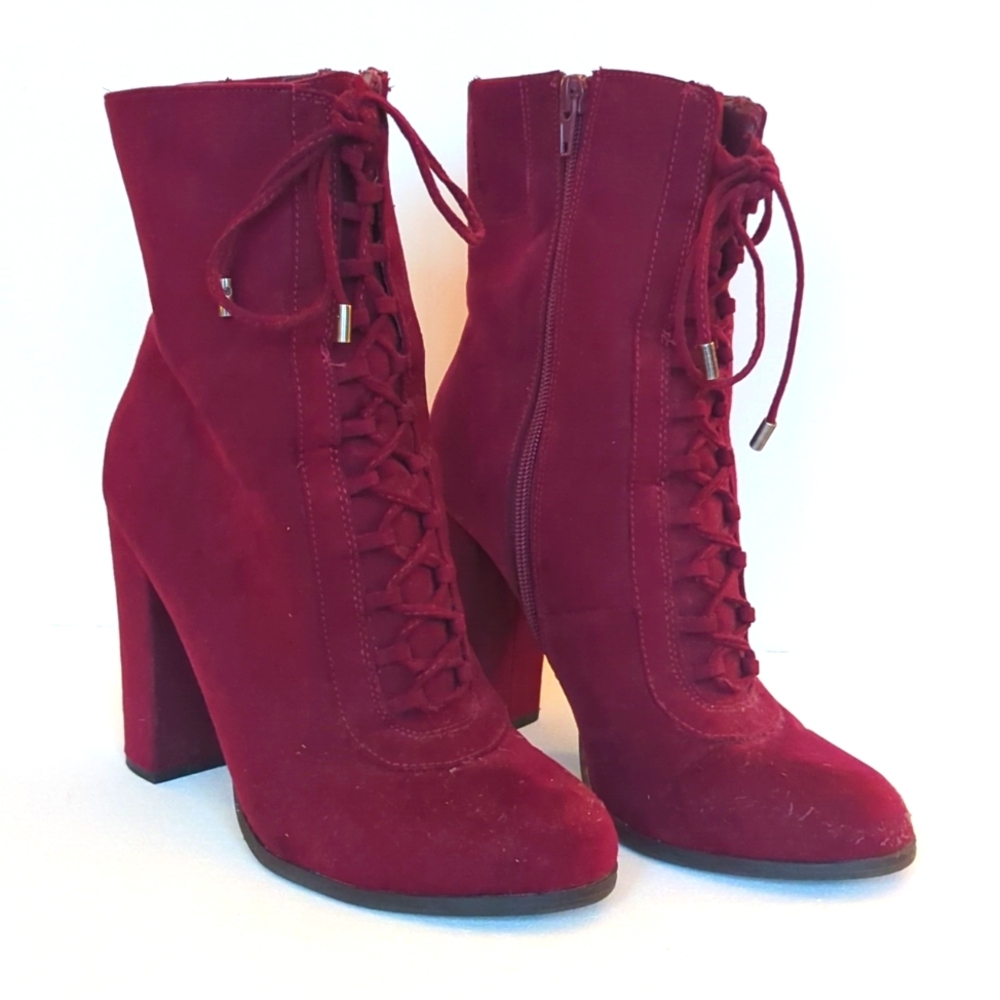 Carlos Granny Boots. Purple Fabric. Size 8